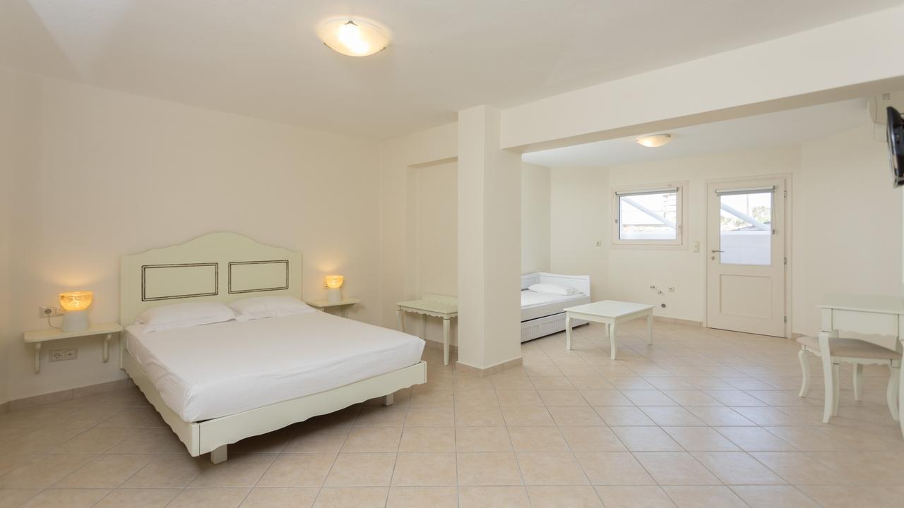 Iliada Villas Agios Prokopios  Værelse billede